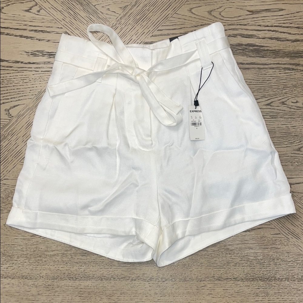 Express Shortie Super High Rise Dress Shorts Sz 4 Bundle‎